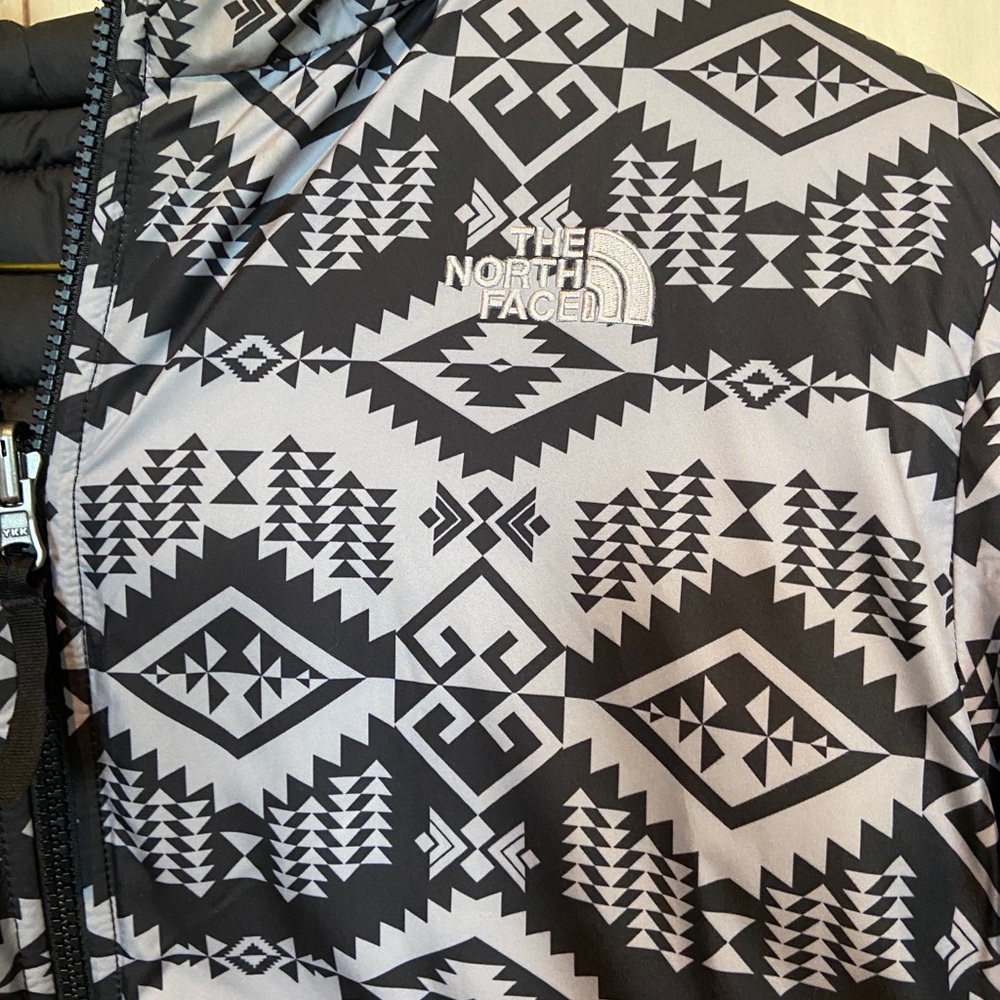 Boys North Face Reversible Perrito Jacket - Picture 5 of 6